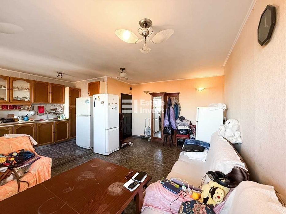 Продам 3 кімн. квартиру в новобудові на вул. Дмитрівська, 5