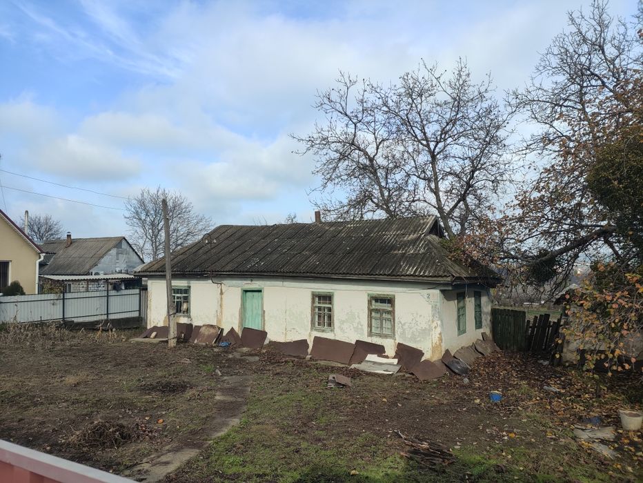 Хата по вулиці Пирогова, земельна ділянка