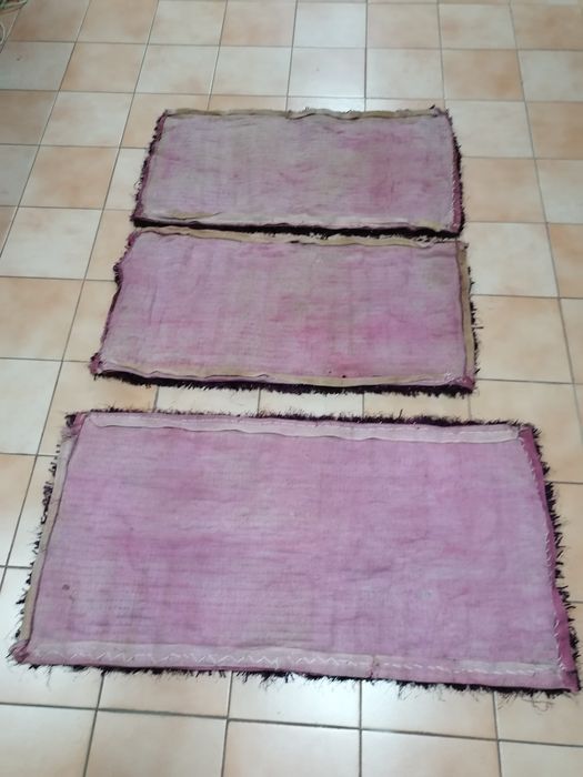 Terno de tapetes roxo