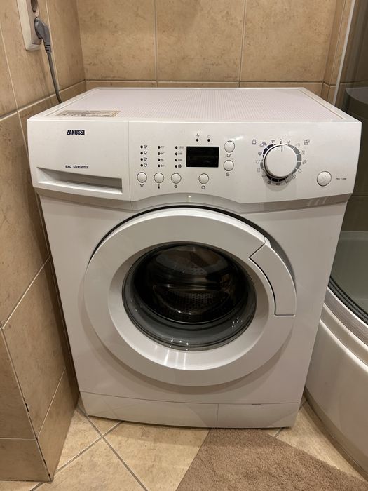 Pralka Zanussi ZGW 1120M