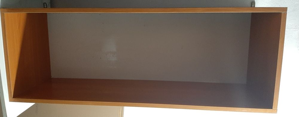 Продам недорого полку