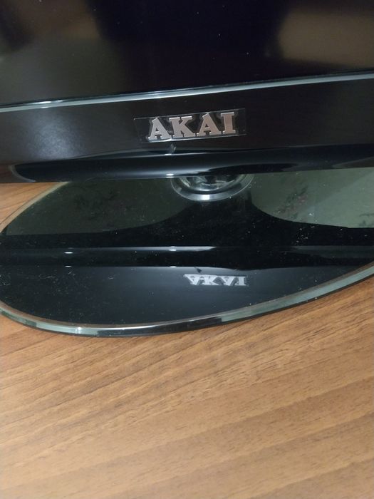 Продам телевізор Akai