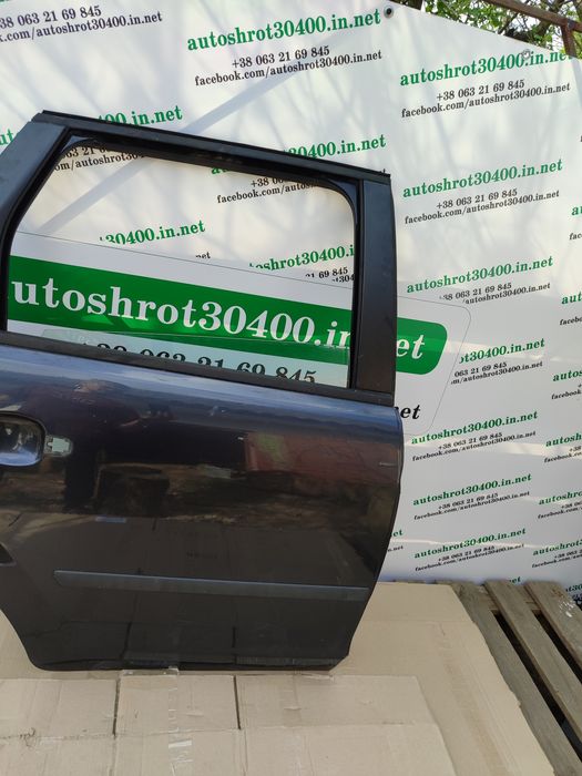 Дверей Ford Focus MK2 задня права