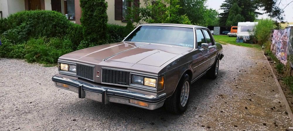 Oldsmobile Delta V8