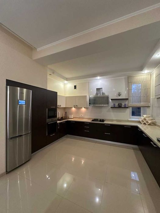 Оренда будинку 250 м² в котеджному містечку Антей