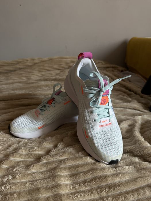 Кросівки жіночі nike 37,5 37 38