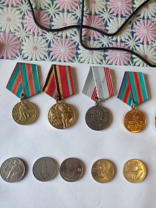 Медальки колекція