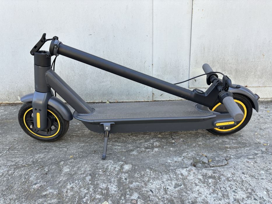 Продам електросамокат KUGOO  G30 Max 500W 18h сірий