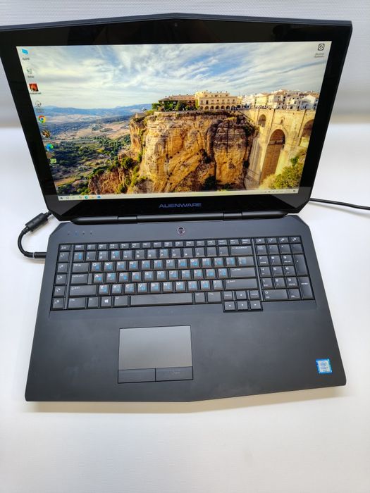 Ігровий ноутбук Dell Alienware 17 R3+SSD 128Gb+HDD 1Tb+RAM 8Gb: 18 000 ...