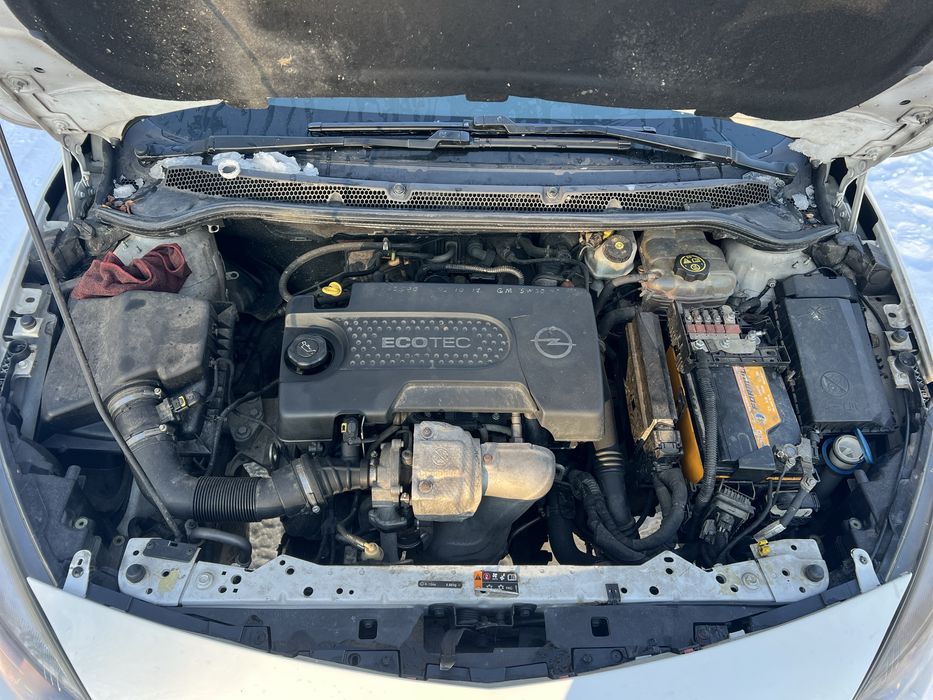 Opel Astra 1.3 cdti  2012 рік