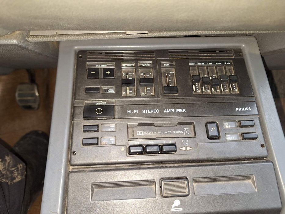 Продам Рено 25 не на ходу.