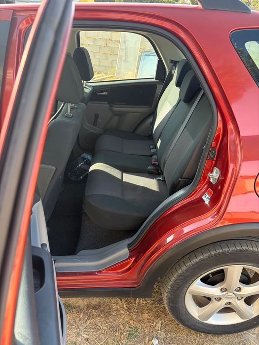 Suzuki SX4 1.6 (2008) – Versátil, Fiável e Pronto a Circular