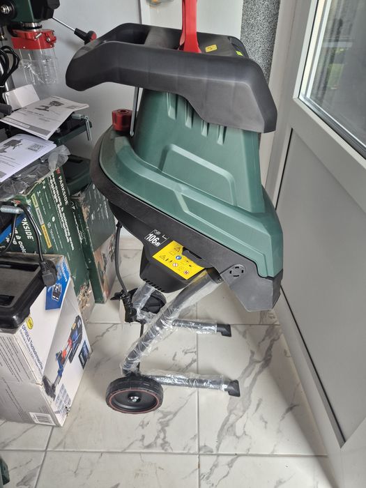 Садовий подрібнювач гілок Parkside  PMH  2400