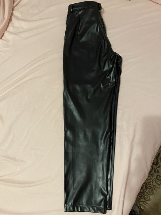 Штани  шкіряні.