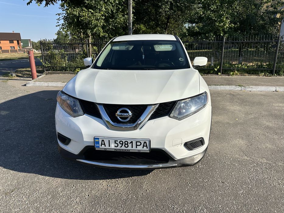 Nissan Rogue S 2015 — доглянутий сімейний автомобіль