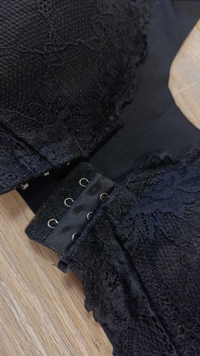 Спортивний бюстгальтер м'який 80D чорний