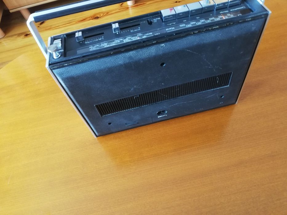 radio magnetofon Saba