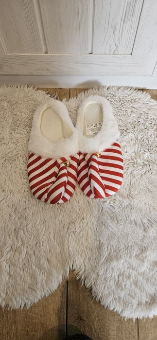 Kapcie nowe z dzwonkiem swiateczne 36 37