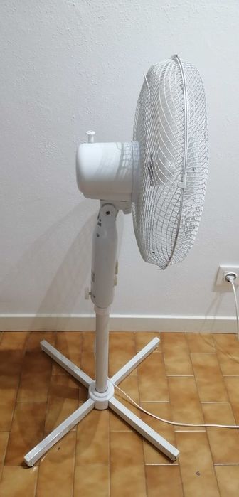 Ventoinha/ventilador de pé