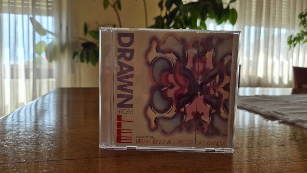 Vendo CD de música "Drawn From Life", do visionário BRIAN ENO (c/ PETER SCHWALM) !