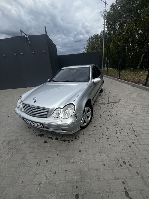 Мерседес 2,2дизель w203
