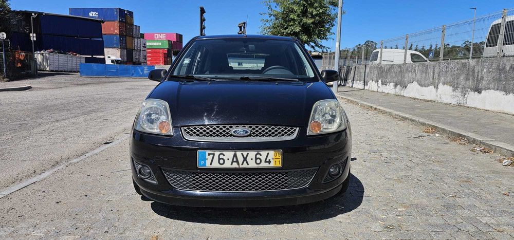 Ford Fiesta First Edition 1.25 Gasolina – 2005 - 125.000km