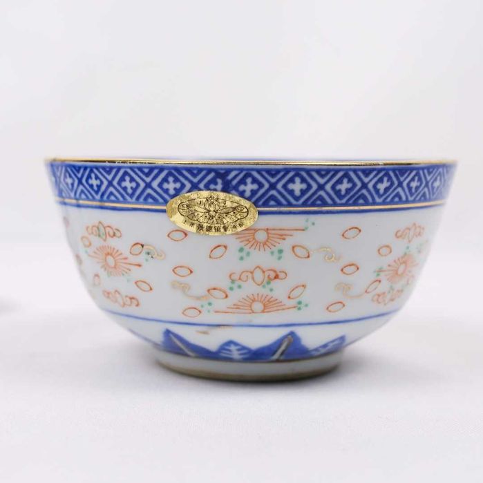 Conjunto de taça de arroz e duas colheres orientais