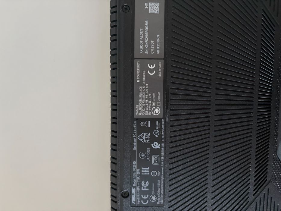 Laptop gamingowy Asus TUF Gaming FX505DT Windows 11