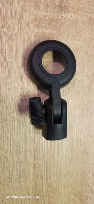 Кріплення для мікрофона