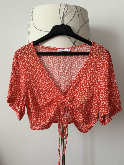 Camisola curta Cropp floral