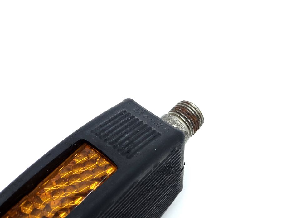 NOWY Lewy pedał gumowy Stomil Bydgoszcz ZZR Romet Karat Flaming Wigry