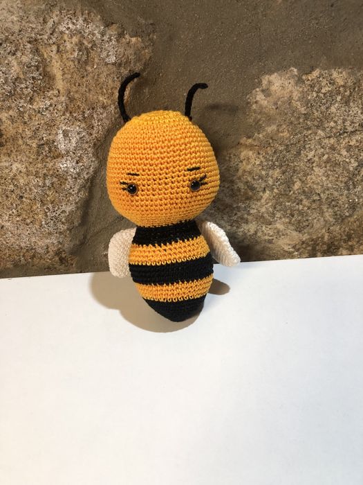 Abelha - croché feito à mão