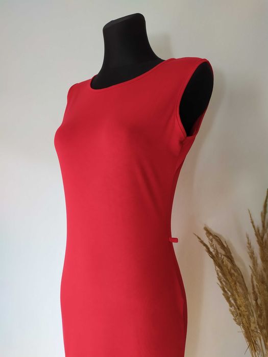 Signature Czerwona sukienka Midi Basic Obcisła Tuba 38 40