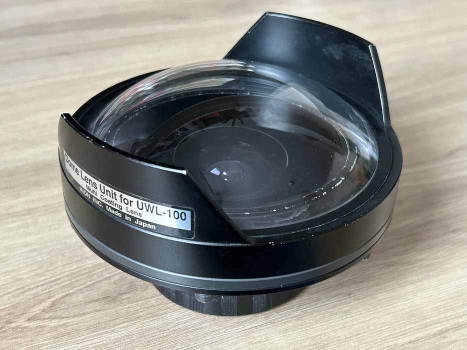 Nasadka szerokokątna Inon UWL-100 z portem kopułowym