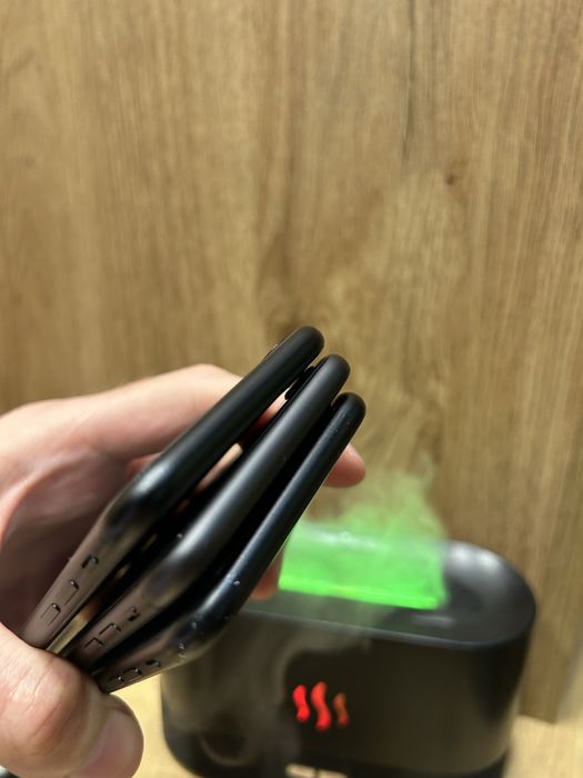 Продається iPhone SE 2020 64/128/256Gb. Black/White/Red