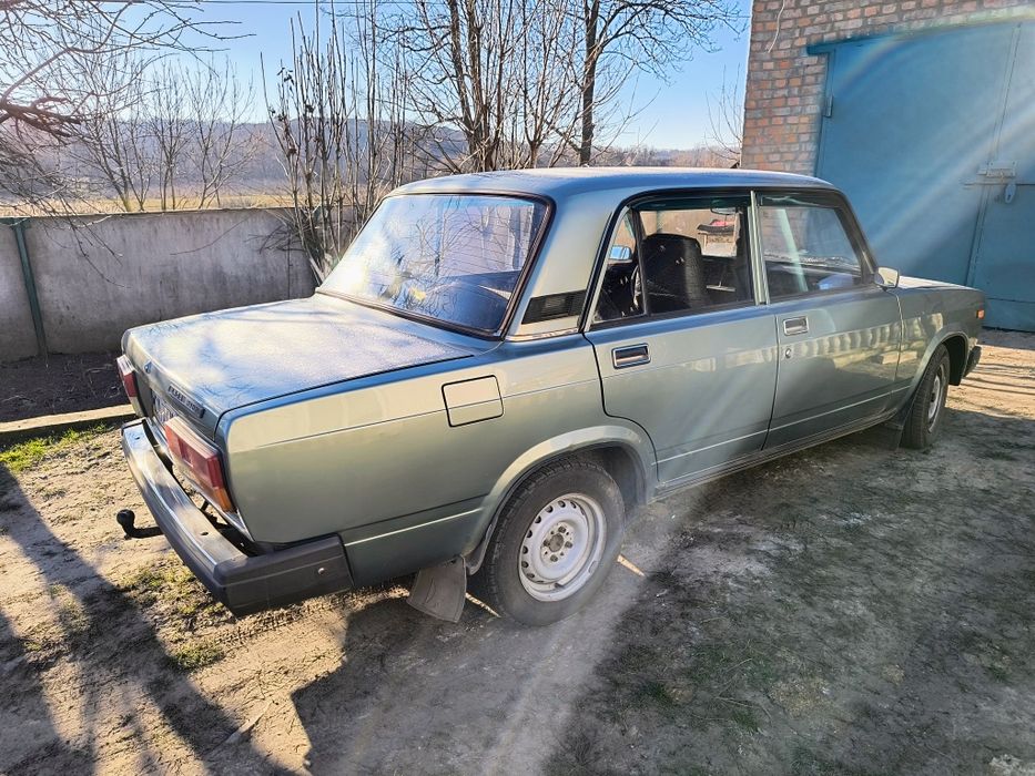 Продам ВАЗ 2107 інжектор