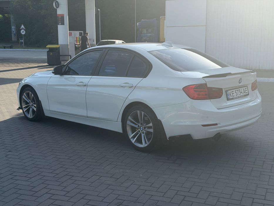Продам BMW F30 Официальный авто