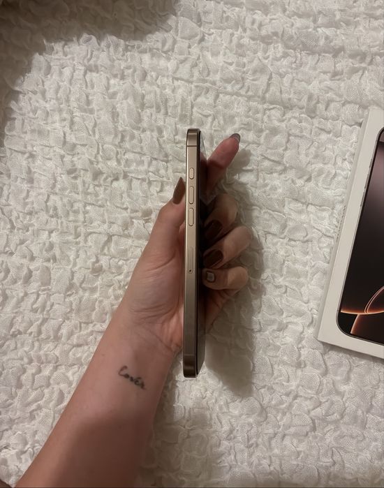 iPhone 16 Pro Max 256GB - Desert Rose