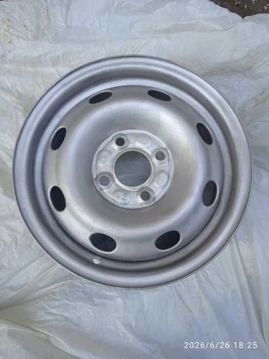 Автомобильный БУ стальной колесный диск R 13, 4Х100мм