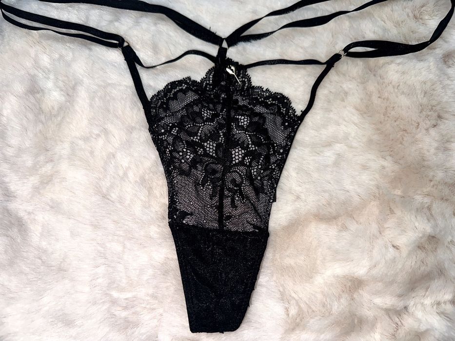 Primark śliczne stringi nowe L