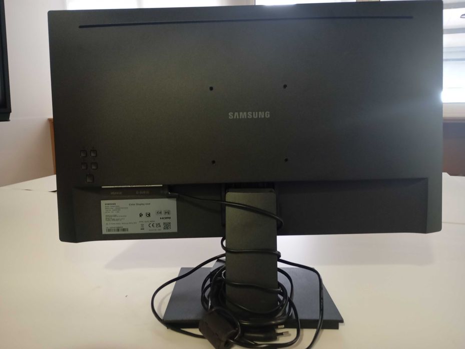 samsung S24A310NHU (gama Essential Montio S3)