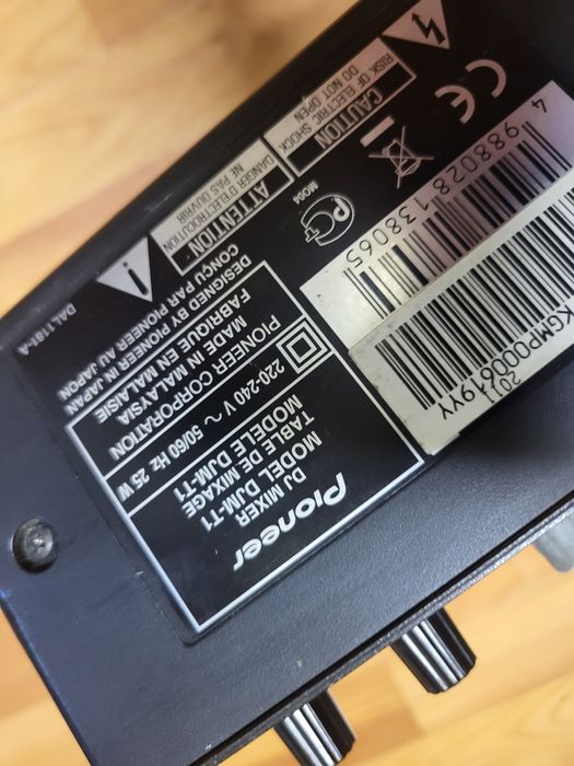 3w1 Kontroler, Mixer, DVS pioneer DJM  T1