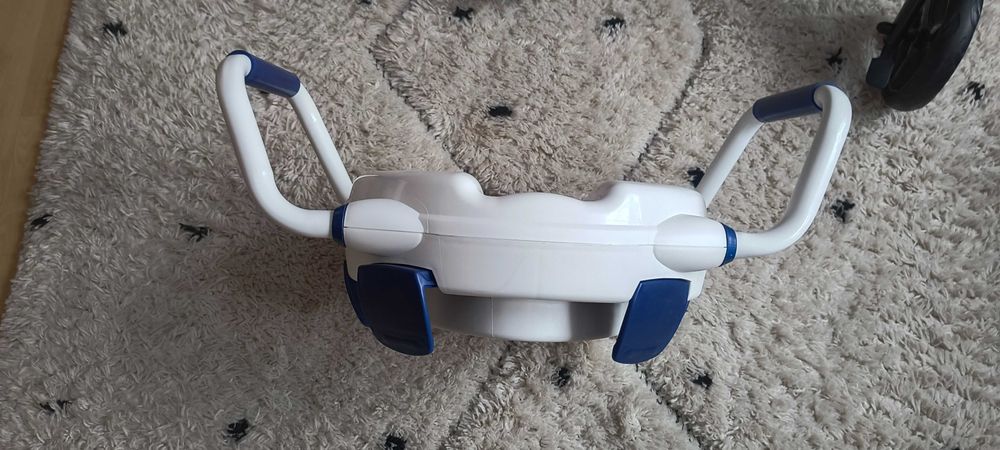 nakładka na sedes toalete  dla starszej osoby