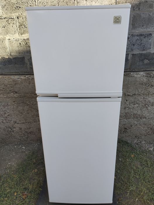 Холодильник Daewoo сухая заморозка.