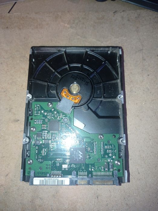 Жесткий диск.         .