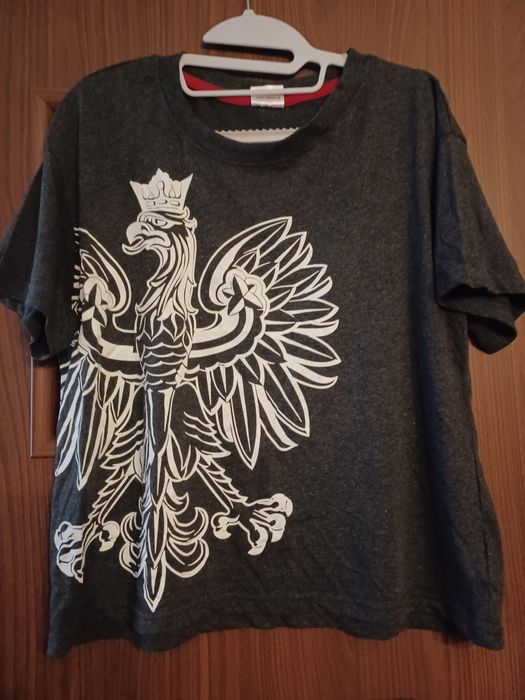 Nowy t-shert damski rozmiar L