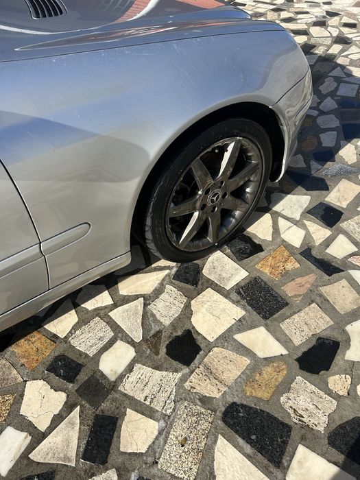 Mercedes C220 sportcoupe com 290 km