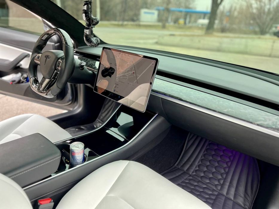 Tesla model 3 dual motor 2020