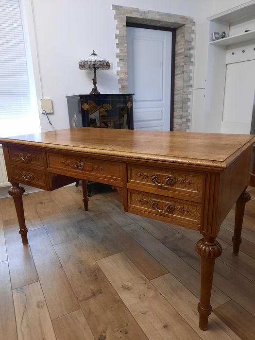 стол письменный с креслом