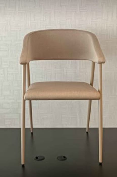 Caldeiras vende 4 novas